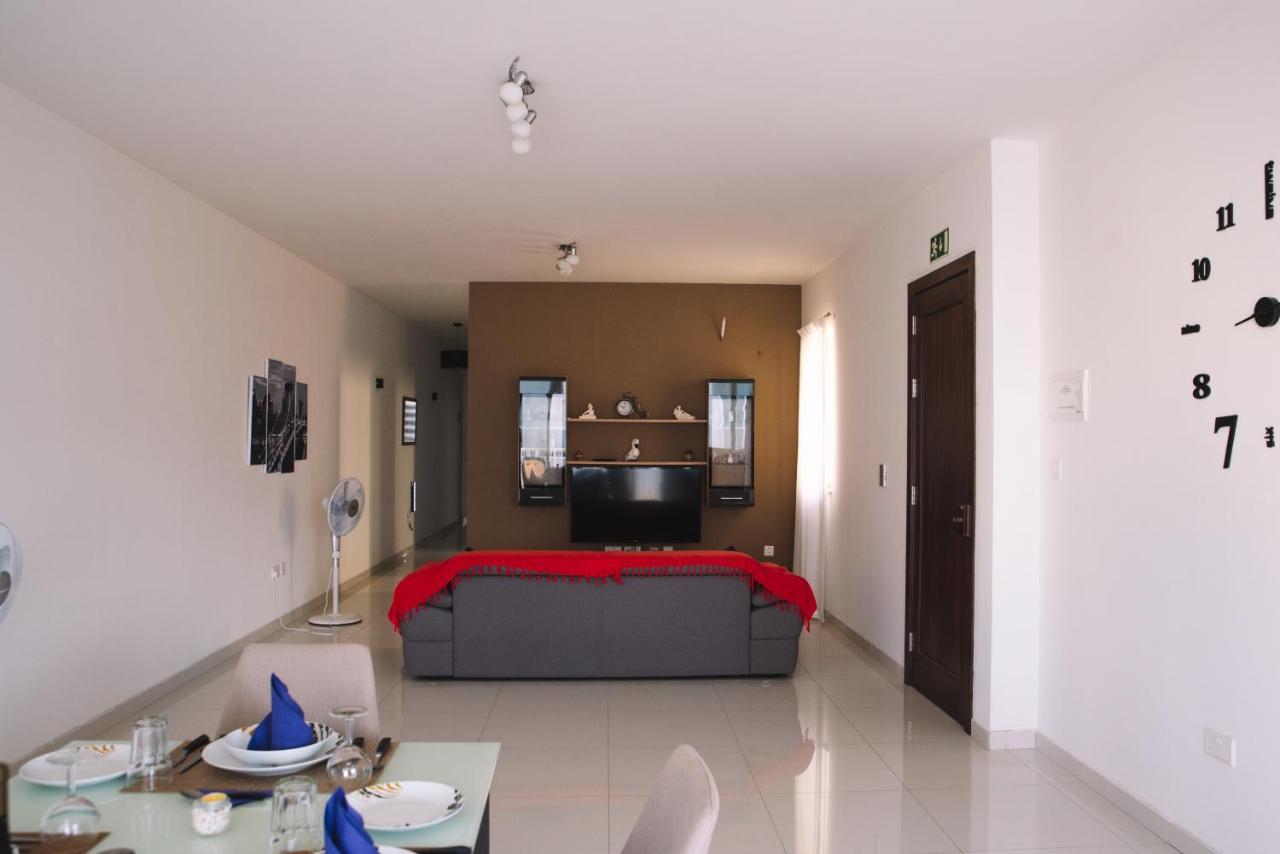 Modern 3 Bedroom With Ac Apartment Żabbar Kültér fotó