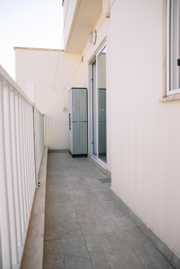 Modern 3 Bedroom With Ac Apartment Żabbar Kültér fotó